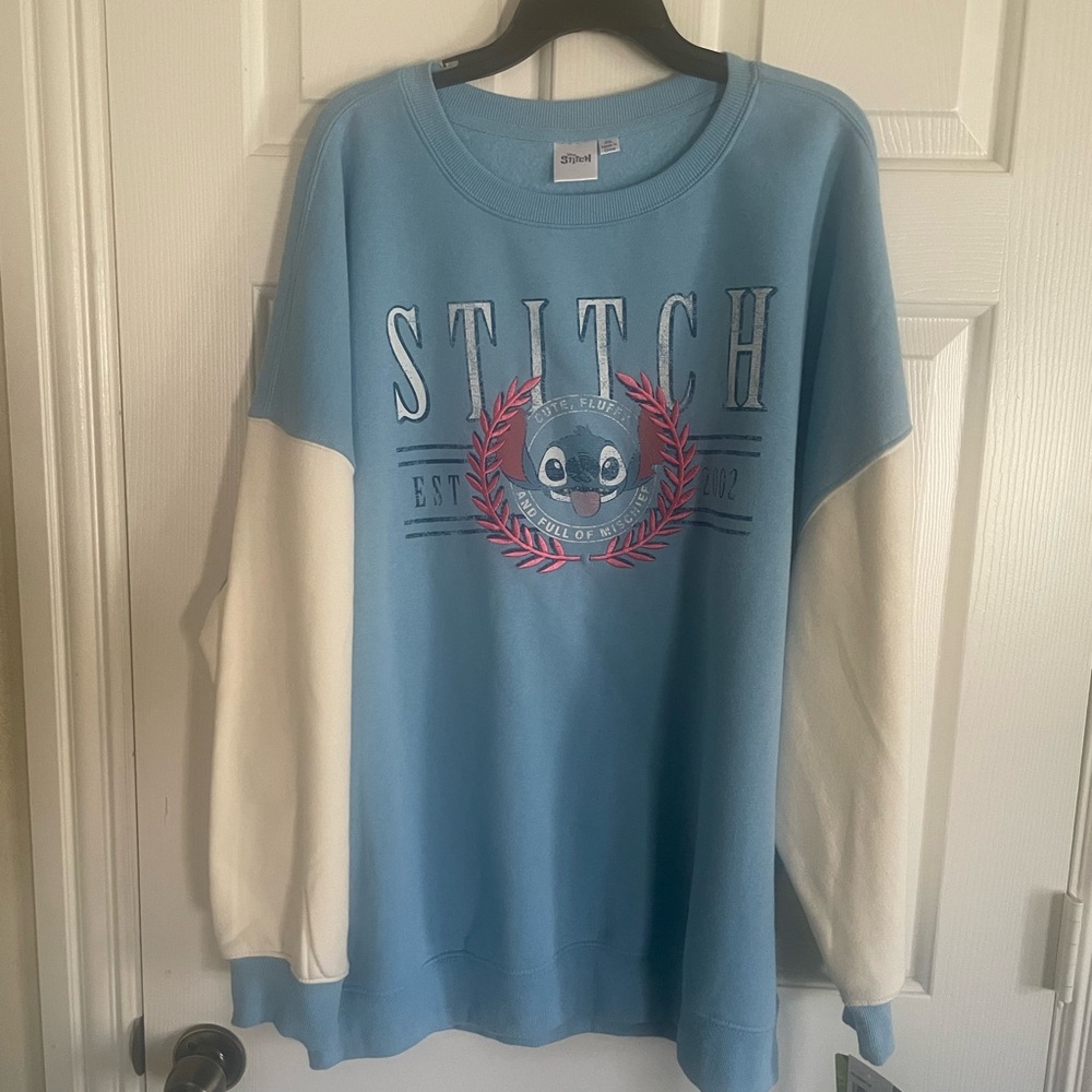 Lilo & Stitch Women’s XXL Sweatshirt Blue Nwt